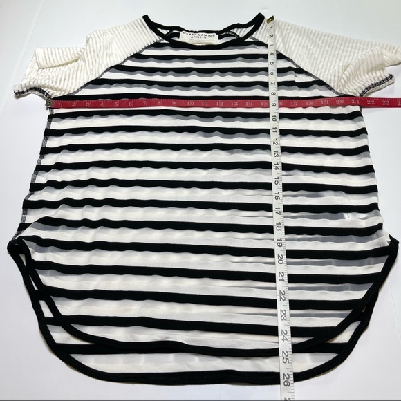 Derek Lam 10C x Athleta Mesh Striped Raglan Tee White Black Cream Size Large - Picture 10 of 10